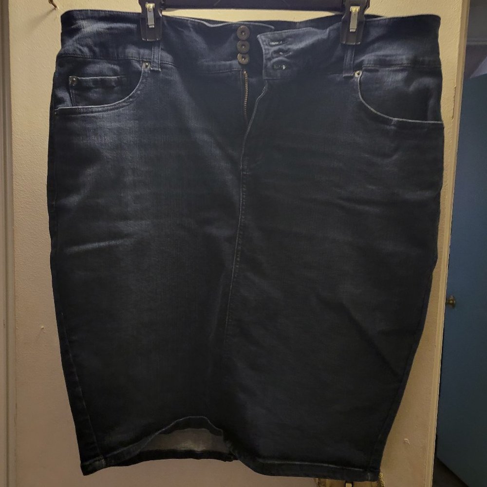 Denim Washed Pencil Skirt